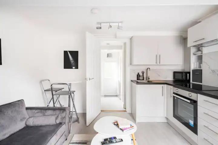 Nice 2 Bedroom House In Stowmarket Eksteriør billede